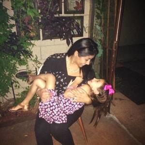 Meet your Posher, Claudia